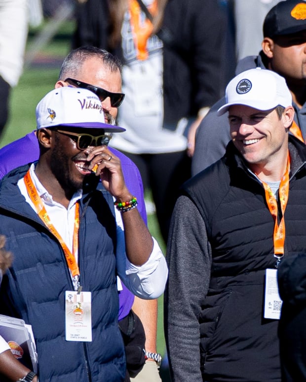 Kwesi Adofo-Mensah and Kevin O'Connell at the 2024 Senior Bowl in Mobile, Alabama.